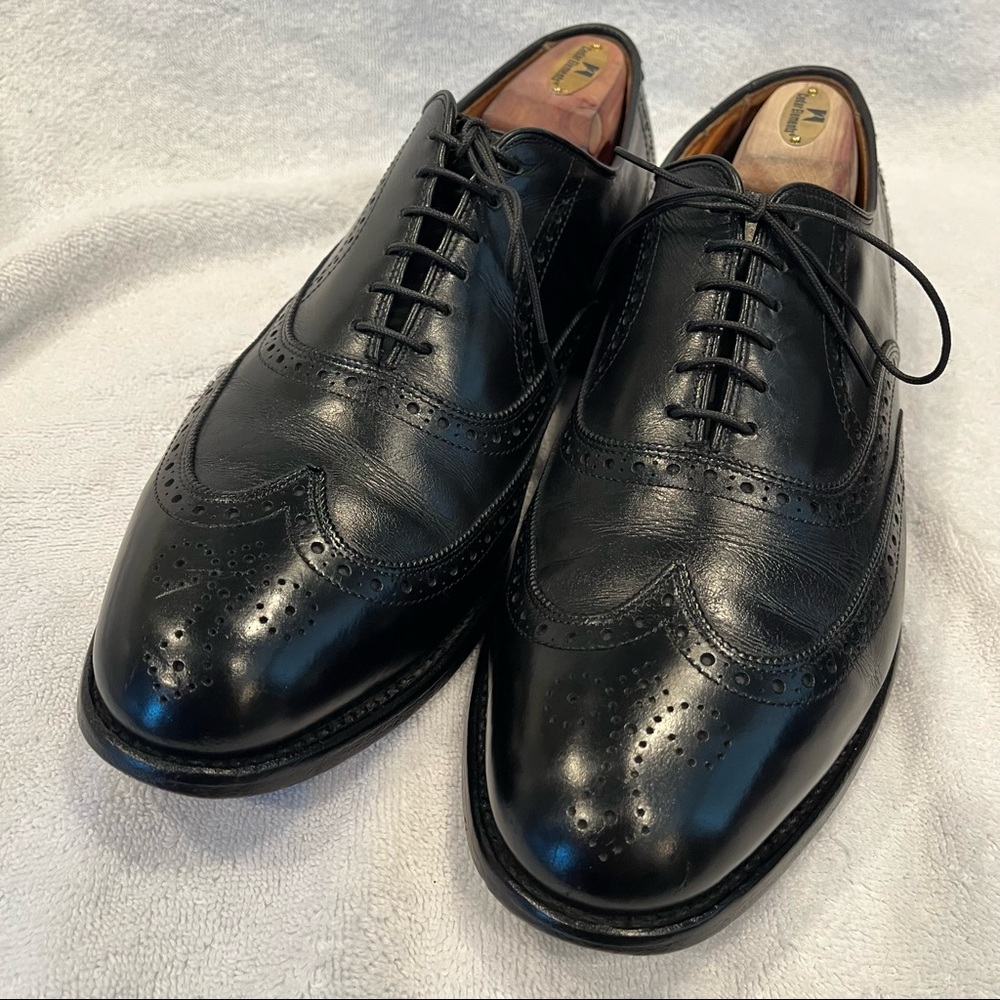 Allen Edmonds Chester Wingtip Men’s Oxfords in Black, Size 10.5